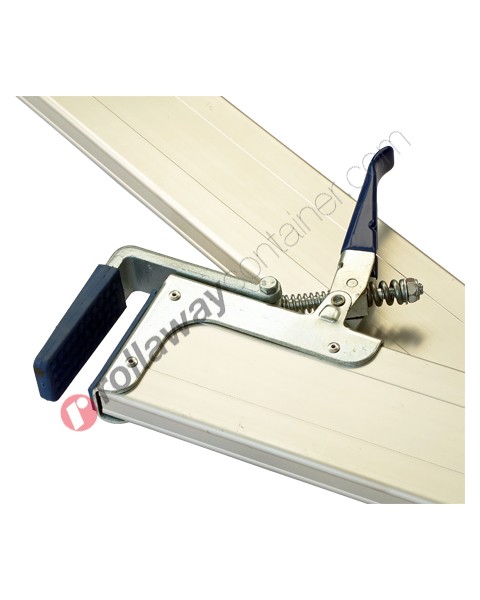 Horizontal adjustable aluminum cargo plank from 2.40 m to 2.70 m